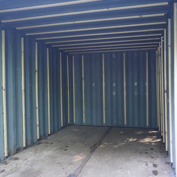 Battening Container